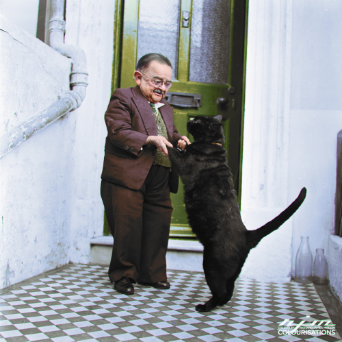 aiiaiiiyo:Henry Behrens, the smallest man in the world, dances with his cat, 1956 Check this blog!