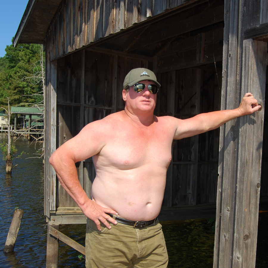 wrestlerswrestlingphotos:  daddy boathouse man