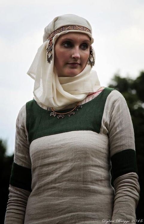 russianfolklore: russianfolklore: Temple rings in Russian women’s costumes, 14 century. Temple rin