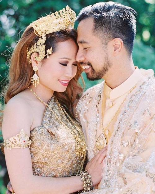 Lovely gorgeous Cambodian Wedding with multiple wardrobe changes and rich cultural details. @lunadem