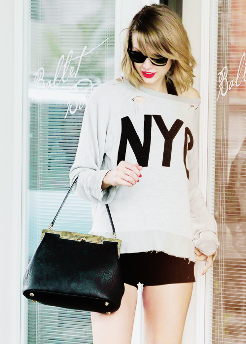 alltaywell:  Leaving a dance studio in LA (03/01/14) 