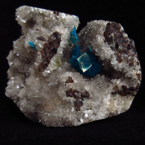 Cavansite, Calcite &amp; Heulandite - Wagholi Quarry, Pune (Poonah), Maharashtra, India