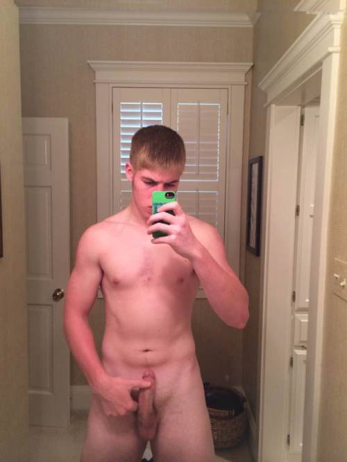 straightkikboys:  Cute Tim shows us his good porn pictures