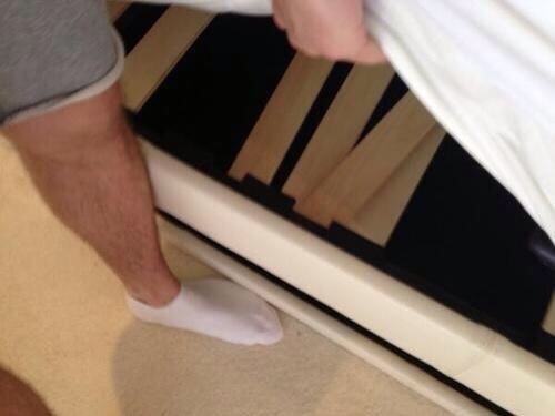 fuxkingnialler:  remember when niall broke his bed and we all made sexual jokes about
