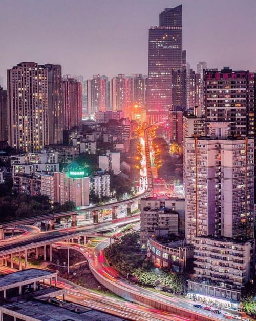 bellatorinmachina:China by chucknorium