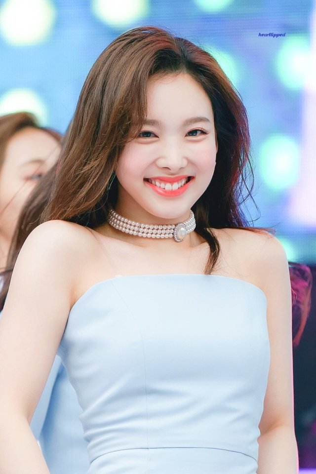 FAVOURITE TWICE PICTURES