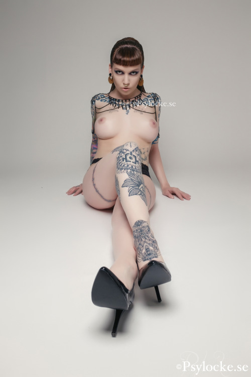 Sex psylockemodel:  Photo by @i-am-dominix www.Psylocke.se pictures