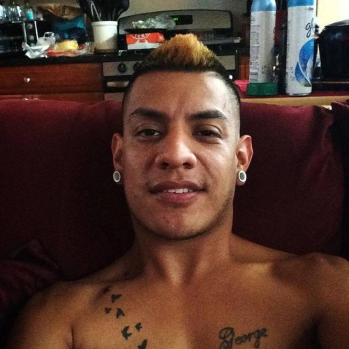 hot4dic2:  Hot4dic2.tumblr.com —— Follow me and I will check out your page. If I like what I see I will Follow you back!  Send me selfies and other hot pics to hot4dic2@gmail.com I’ll promote your page too if you send me your tumblr information!
