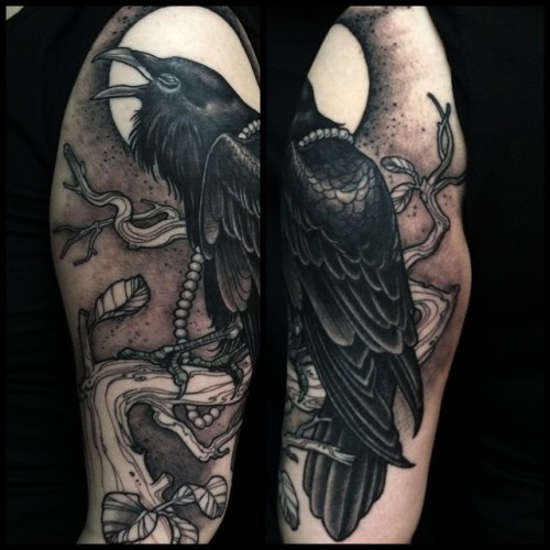 ilove-piercings-and-tattoos:  http://ilove-piercings-and-tattoos.tumblr.com/