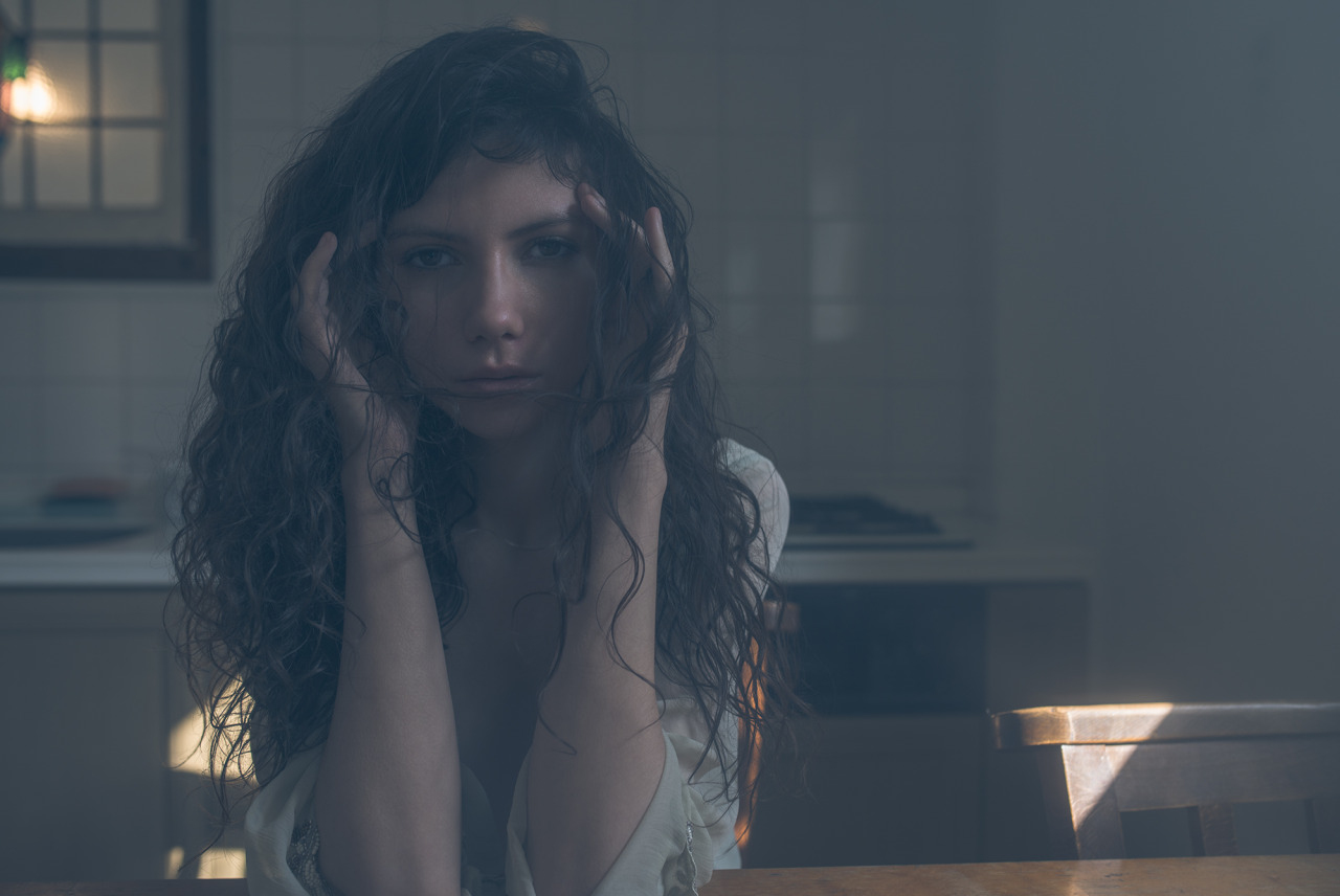shujikobayashi:  model: trish stylist: ayaka sato http://shujikobayashiphotography.blogspot.jp