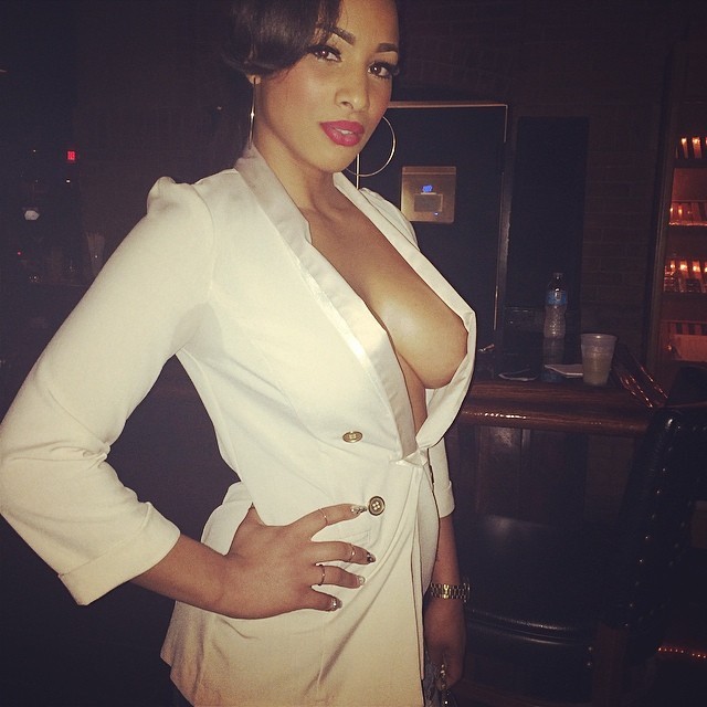 handsonexperiencexxx:  thefinestbitches:  Wanda      (via TumbleOn)