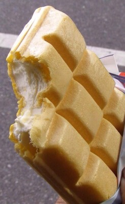 weallheartonedirection:  Ice Cream Sandwich Cone