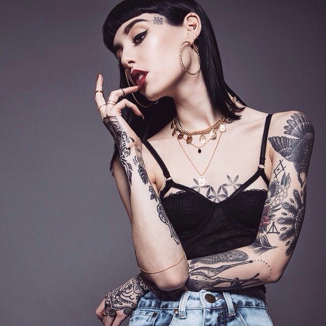 HANNAH SNOWDON (SYKES)