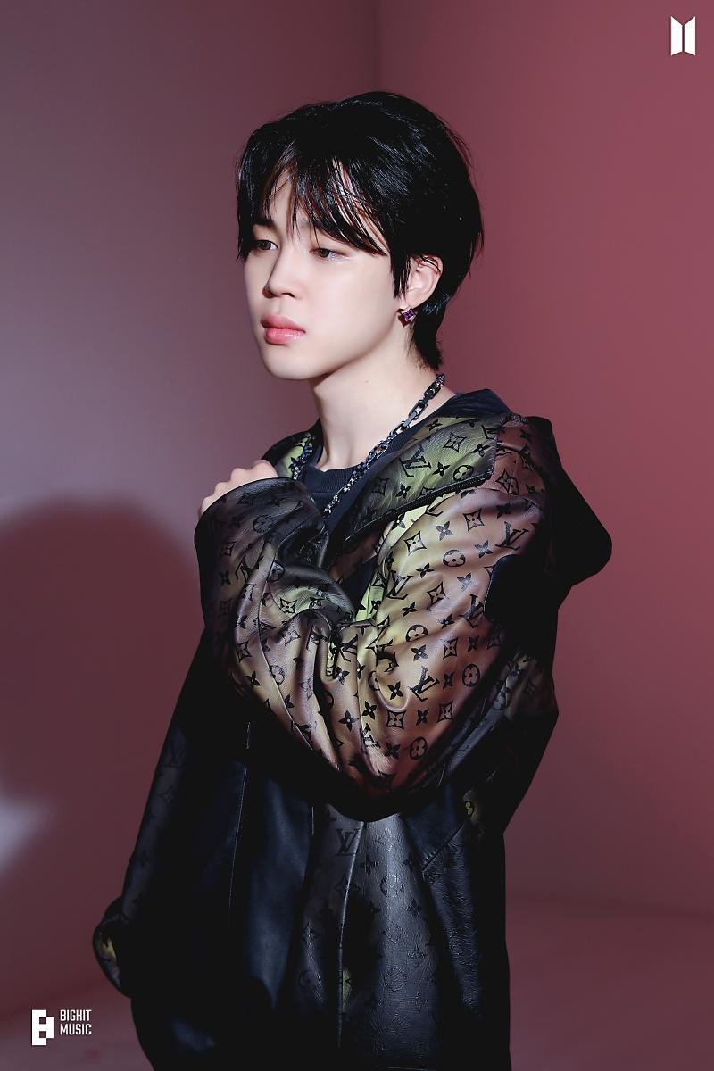 BTS' Jimin's Looks for the Cover of Vogue Korea Are Simply Mind-Blowing  (View Pics)