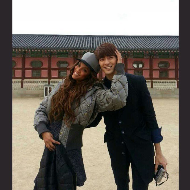 kpopmeetsblackwomen:  This is James Lee from the K-Pop group Royal Pirates  Had a