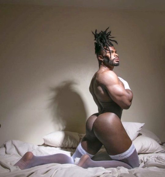 giannifranco:  blackmenwearpanties:  safewordmxyzptlk:   damnthatshytshot:    Wow    Sheer Passion   I would keep him in my bed 24/7.  