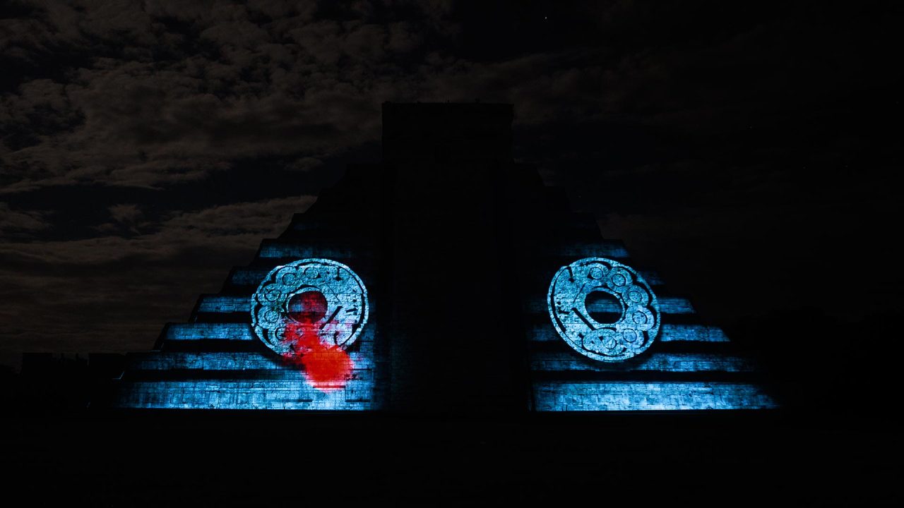 cazadordementes:    “Las Noches de Kukulcán” en Chichén Itzá, Yucatán. Patrimonio