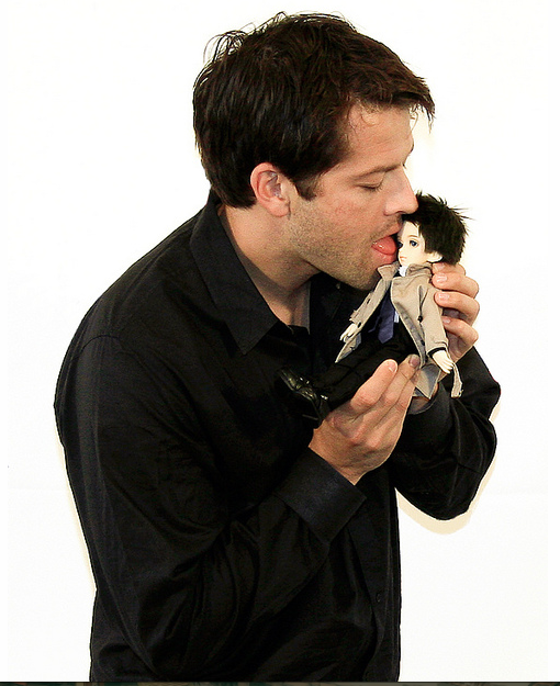 fuckyeahballjointeddolls:  doctorwhofreak2:  …you… …you guys? I just found