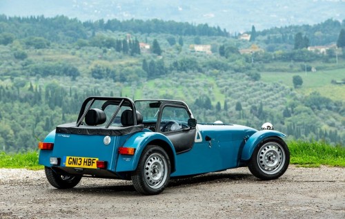The Supercharged Caterham 620R | Goods FrontierThe Caterham super charged 620R  is definitely a play