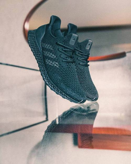 ADIDAS 3D FUTURECRAFT RUNNER Instagram      Twitter