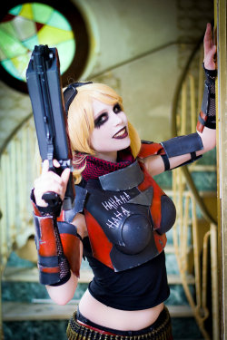 hotcosplaychicks:  Harley Quinn by LordKarpador