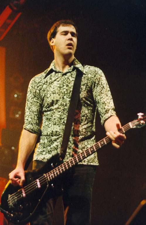 youremyvitamins:  Krist Novoselic, Barcelona, February 9, 1994 