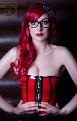 latex-always:  Fetish Girls and Amateurs