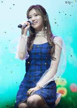 fyeah-twice:  © 호잉 | Do not edit.