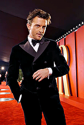 Jonathan Bailey | 2024 Vanity Fair Oscar Party In Beverly Hills, California | March 10, 2024
