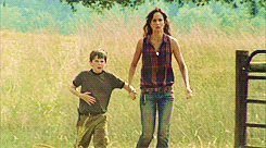 courteneyact:  eight lori gifs per episode ↳ 2x07 pretty much dead already 