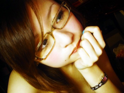 reretlet:  coolsurf:  ak47:  tumbtumb:  神速(´・ω・)VIP:眼鏡っ娘画像スレ