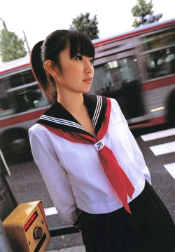 reretlet:  石田未来 画像表示