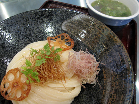 kagurazakaundergroundresistance:  uj:  大阪讃岐うどん食歩記 讃岐屋　雅次郎