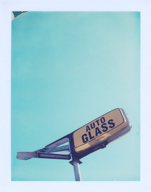 auto glass photo by Patrick Tobin /ten minutes, 2008