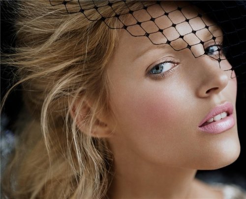 Anja Rubik photo by Carter Smith 2006via: adult photos