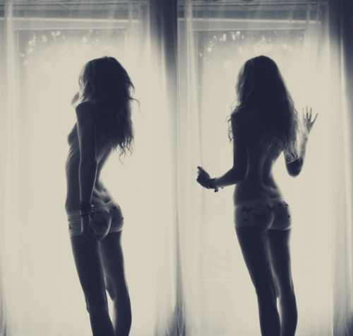 etoystk:  kagurazakaundergroundresistance:  mcsgsym:  Spitting image of my girlfriend in the windows right after she wakes up. Photo by IncenseStick.(via mcsgsym)(via kagurazakaundergroundresistance)(via etoystk)