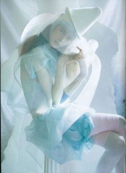 foto_decadent: Vogue Italia January 2008 'A Magic