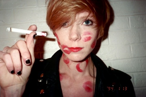 deadgirls:  tomisima:  cut-c: eat yourself. « Cory Kennedy