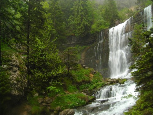 cuiledhwen: Cascade du Guiers Vif by Onodrim-Photography