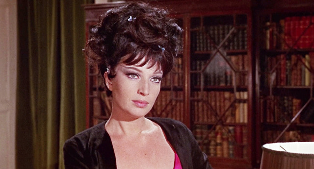 Monica Vitti in Modesty Blaise (Joseph Losey - 1966)