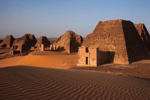 kingofhispaniola:micdotcom:13 photos show the beautiful side of Sudan you rarely see in the mediaFol