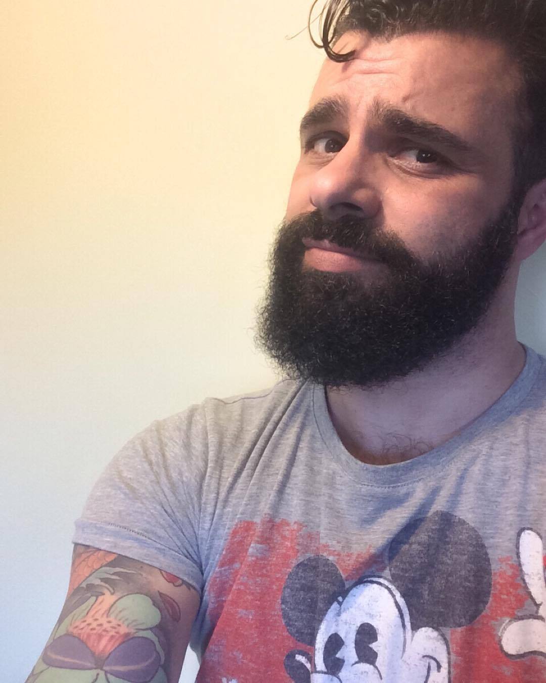 beardburnme:  “🔴🇬🇧#BILF #ink #Hunkmen #London #Beardedking #instaink #Barba