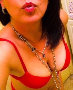 curiouswinekitten2:  Kisses to you CWK…..the gorgeous matriarch of my favorite day of the week….Cleavage Sunday 💋💜  @camarogirl1331 this is hot!  Wow