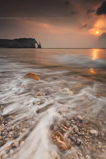 Falaises d'Etretat by Mathieu Rivrin - Photographies on Flickr.