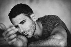 wonderlandonceuponatime:  Miguel Ángel Silvestre