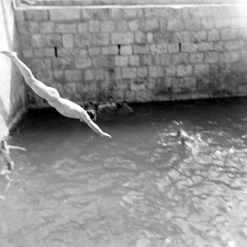 santaferomantic: shotmen  Life - Soldiers swim in Roman Baths at Gafsa - Eliot Elisofon - April, 1943 Tunisia 