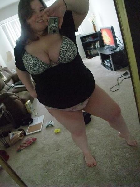 brown-nipples:  I don’t recommend putting faces in topless pics anymore, lol. 