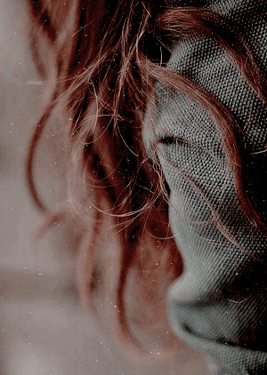 littlemisswhoever: Clary Fray (The Mortal Instruments): “It’s a coffee cup.“&