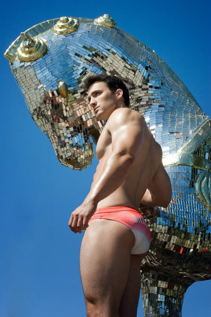 dreameddesires:   Follow http://dreameddesires.tumblr.com/  