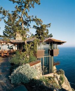 bluepueblo:  Cliff Side House, Big Sur, California